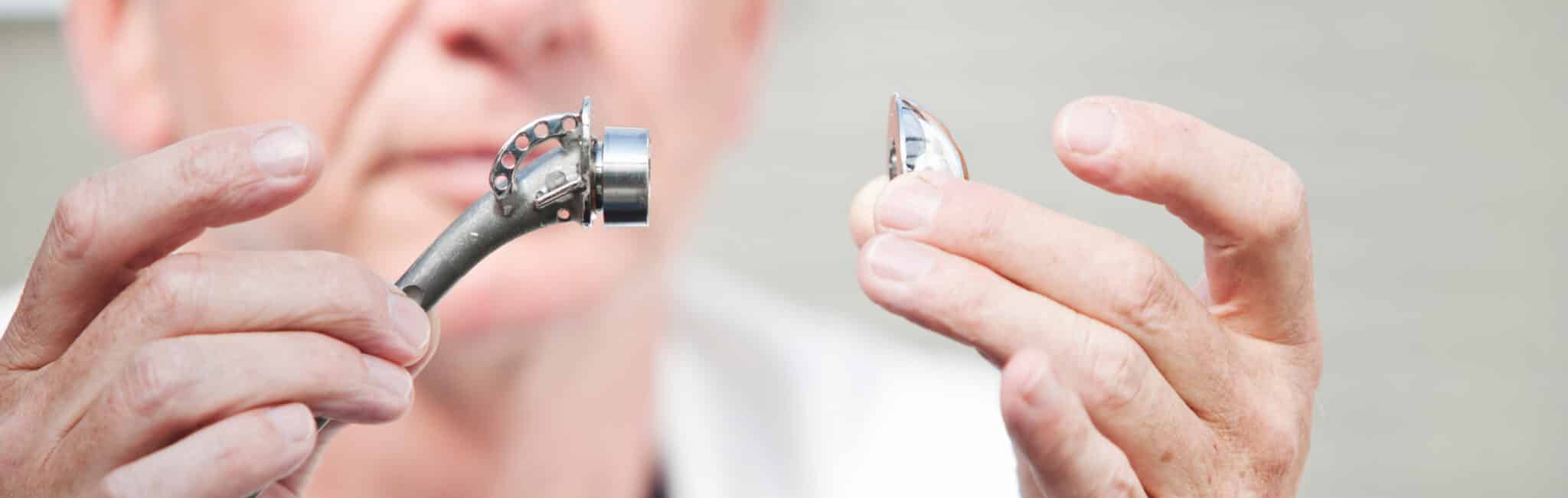 Prothèse épaule prothèse épaule inversée quelle différence | Dr Paillard | Paris