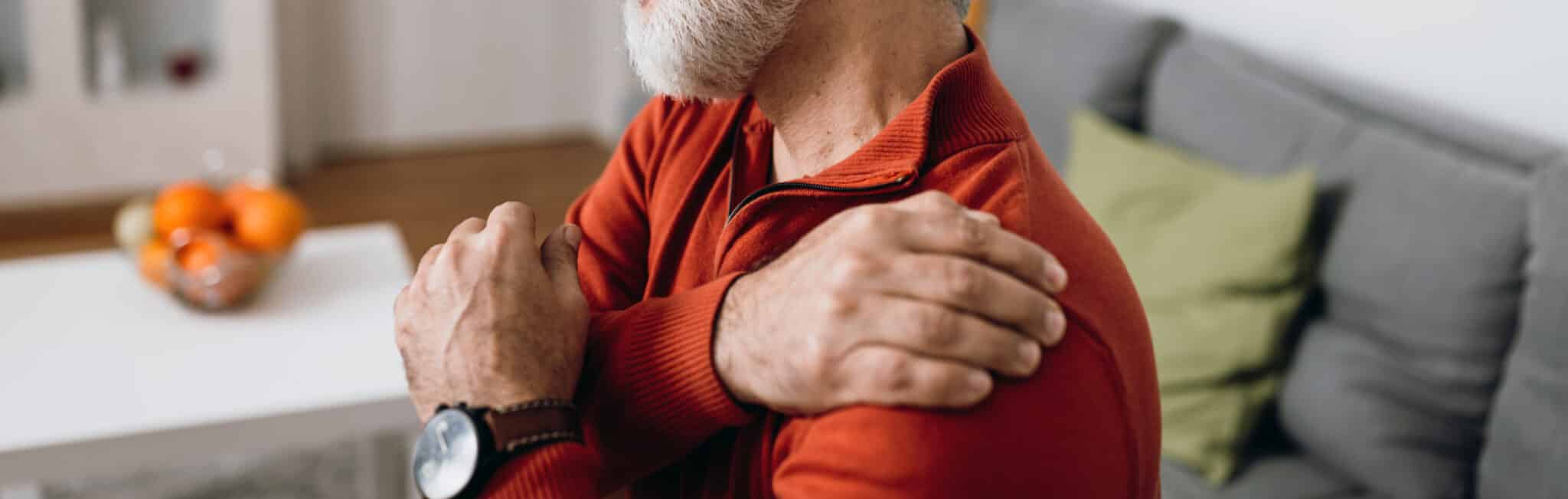 Ligament epaule dechire quels symptomes doivent alerter | Dr Paillard | Paris